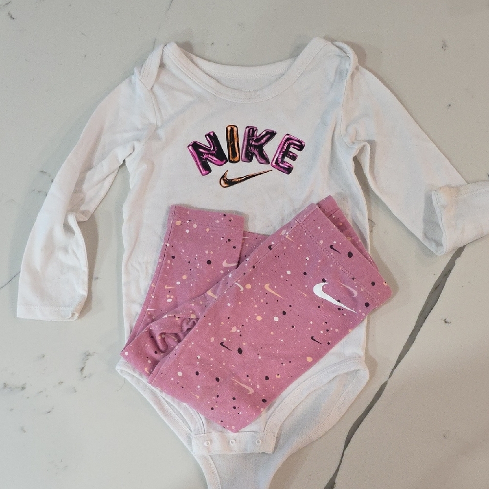 Nike White and Pink Baby Outfit